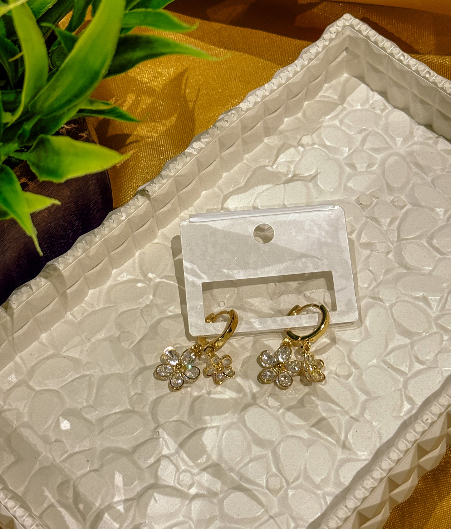 A.D STONE FLOWER EARINGS