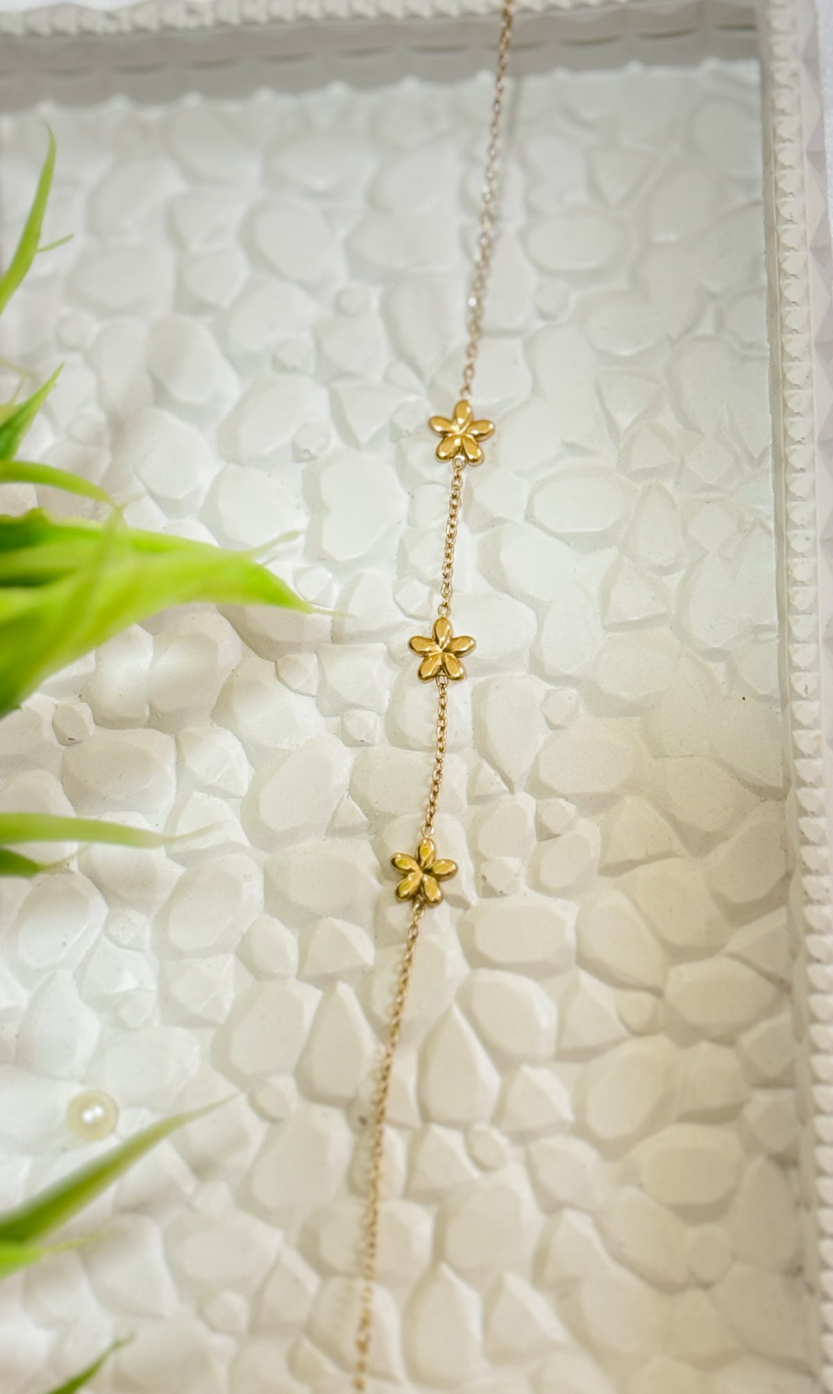 Floral Finesse Bracelet