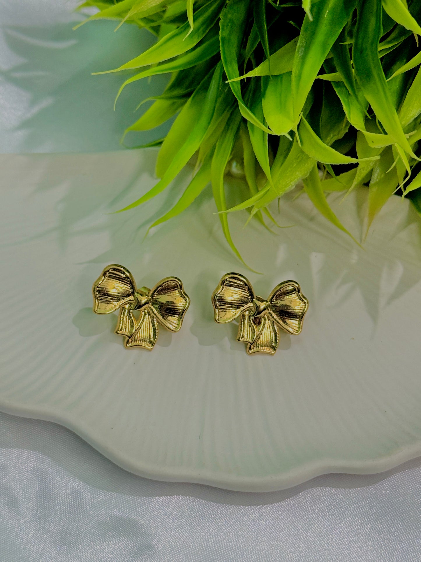 Antitarnised Bow Stud Earrings
