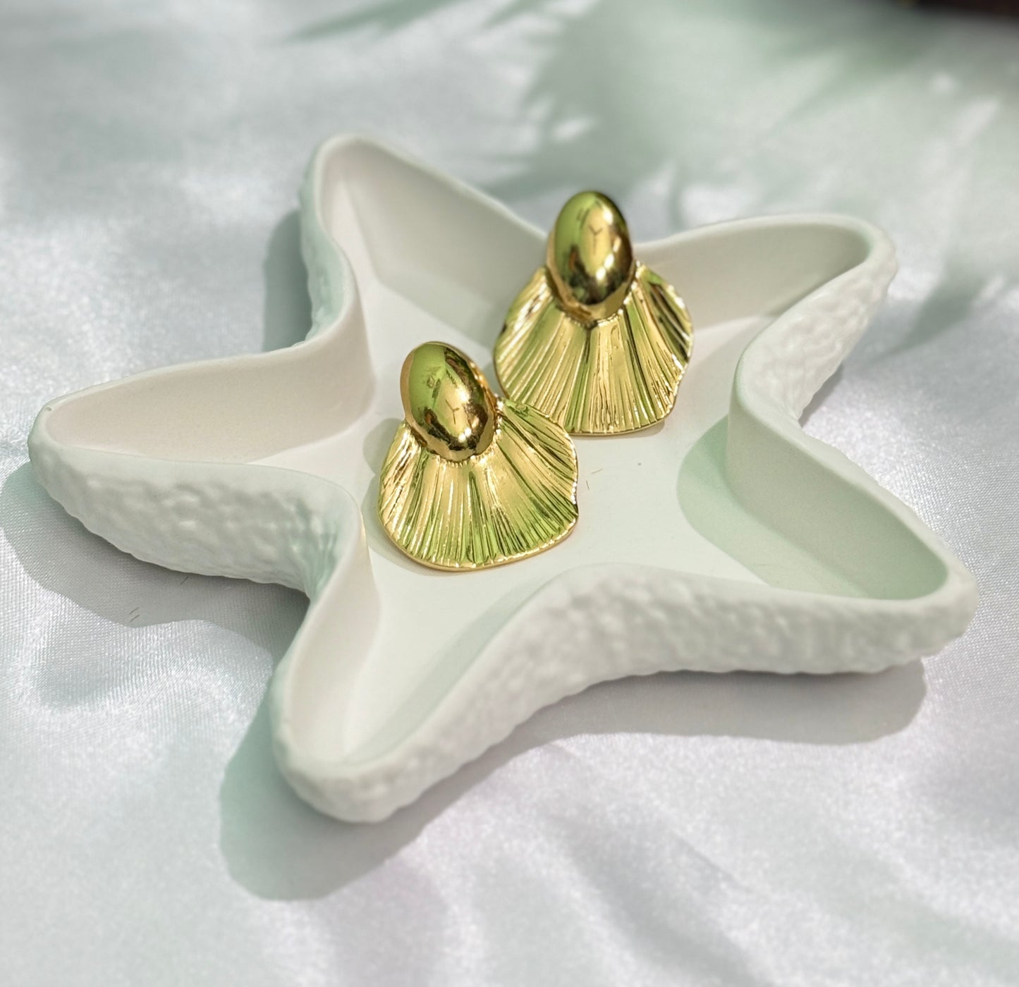 Antitarnised Gold-plated fan Earrings