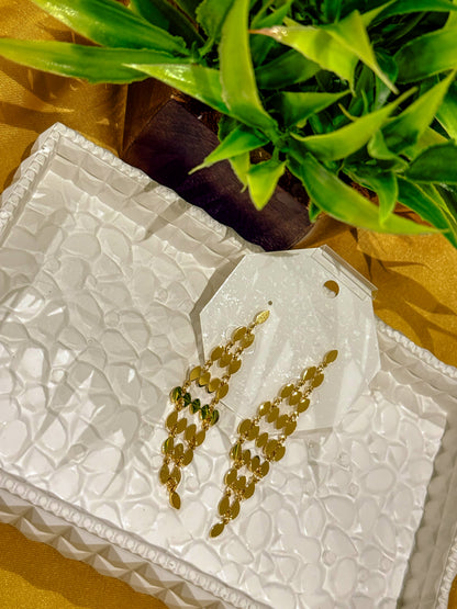 Antitarnised golden dangle earing