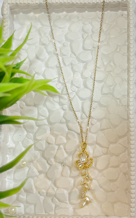Pearl Flower Drop Pendant
