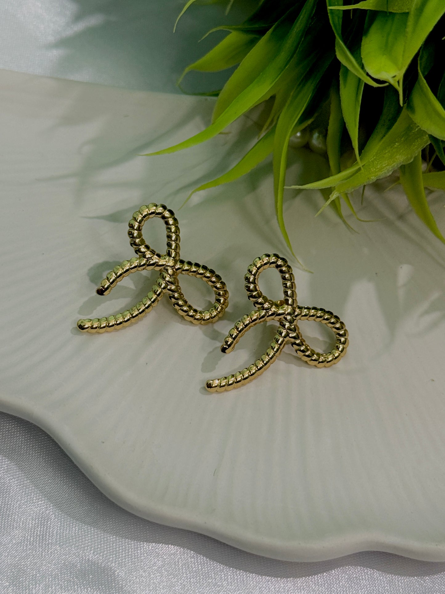 Antitarnised Bow Stud Earrings