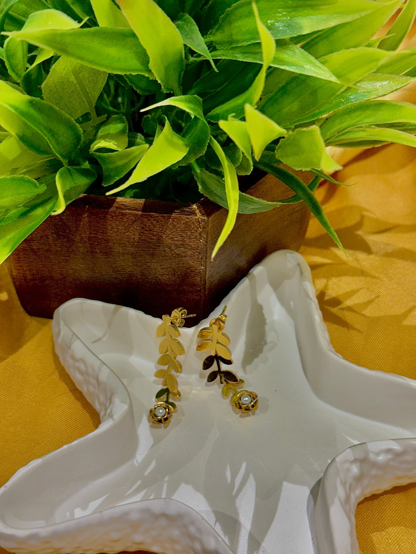 Antitarnised Floral leaf  earings