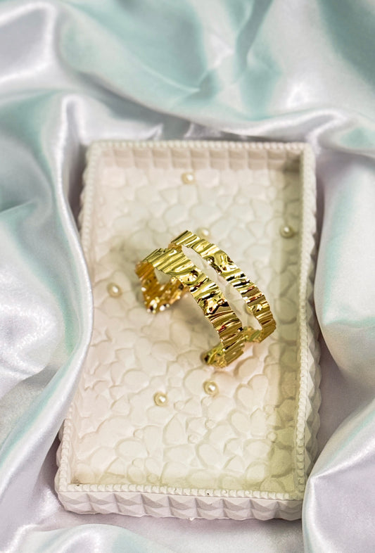 Golden handcuff bracelet