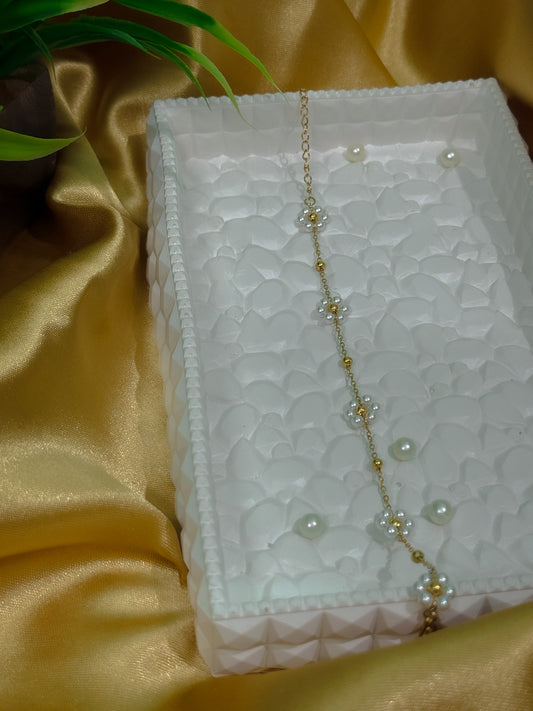 Pearl Daisy Flower Bracelet