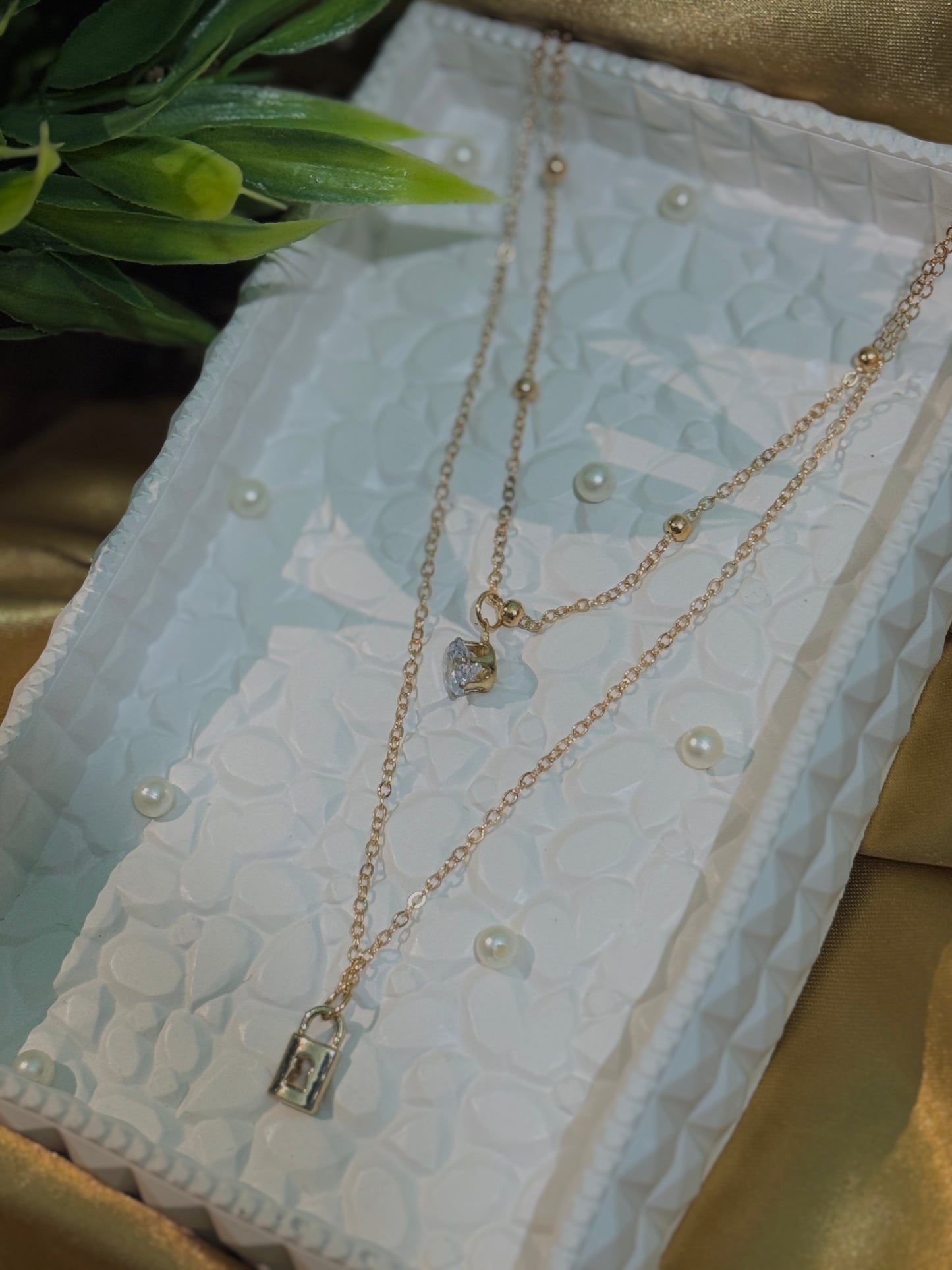 Antitarnised necklace