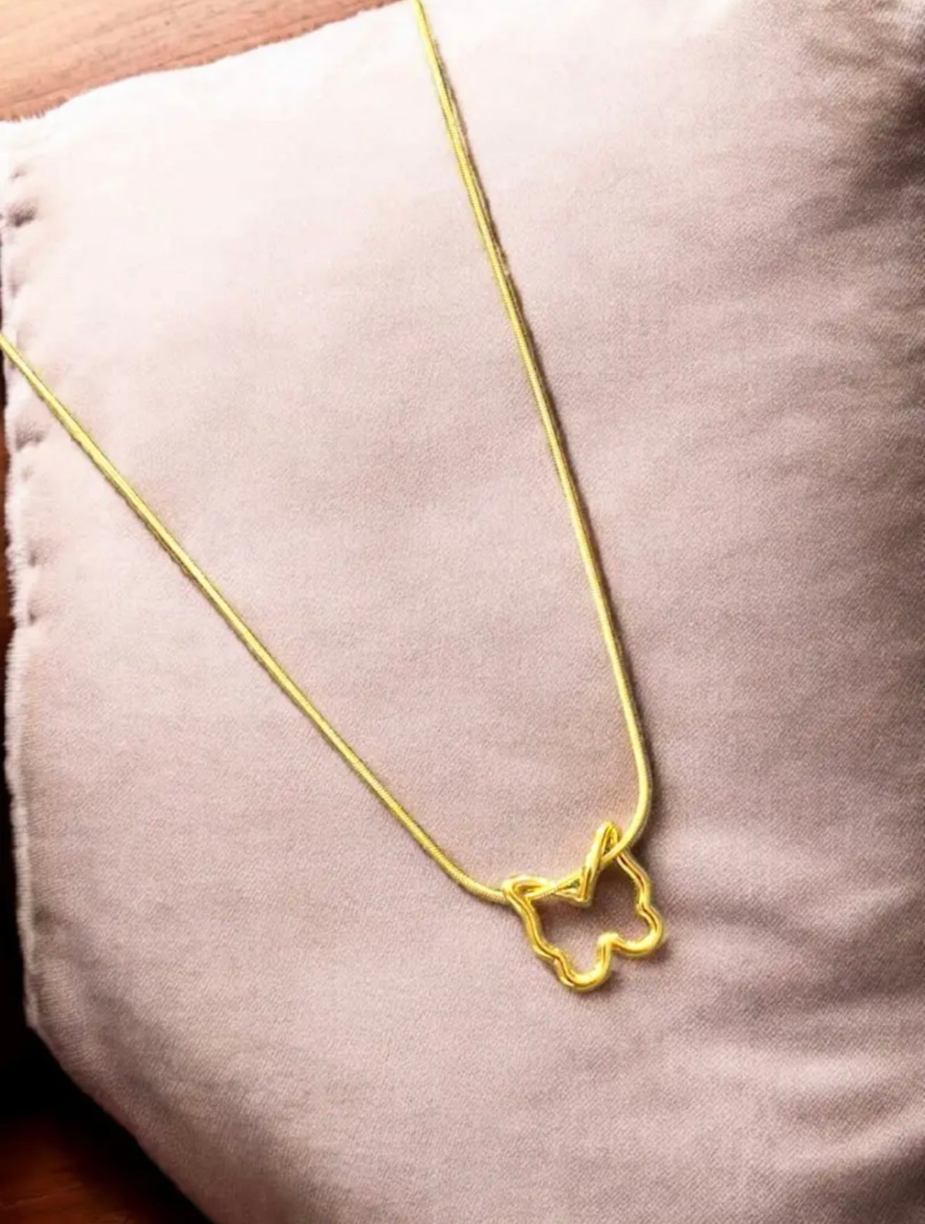 Antitarnised butterfly pendent chain